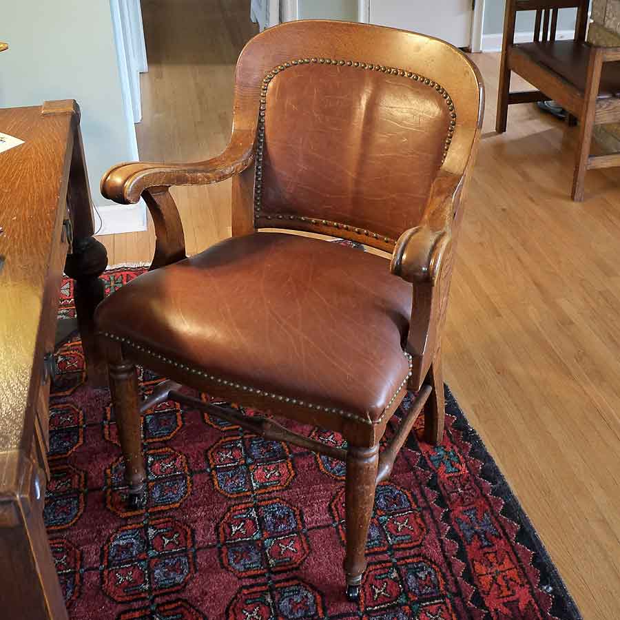 photo of 573 Armchair, purchased by Cass Gilbert for the 1905 Minnesota State Capitol